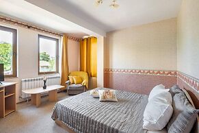 Lovely 5-bed Authentic House in the Arbanasi