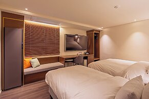 Yaja Hotel Peace Square branch