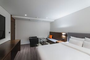 Yaja Hotel Peace Square branch