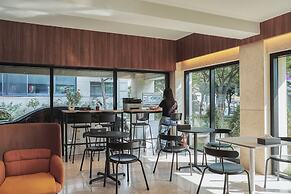 Yaja Hotel Peace Square branch