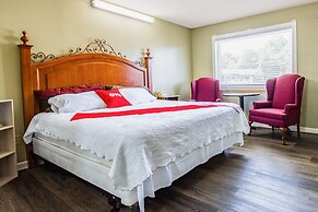 OYO Hotel Calhoun, GA I-75