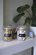 Victoria Hotel, a NuVe Group Collection