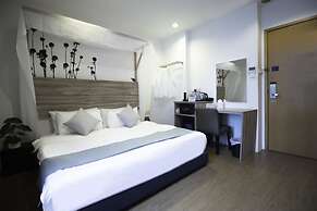 Victoria Hotel, a NuVe Group Collection