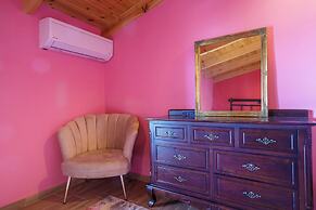 Maritinas Stone House On The Beach