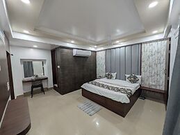 Hotel Vrindavan Palace