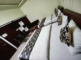 Hotel Vrindavan Palace