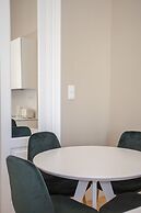 Liiiving - Balcony Design Apartment