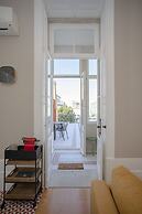 Liiiving - Balcony Design Apartment