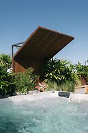 Luxury Penthouse&Private Roof and Pool