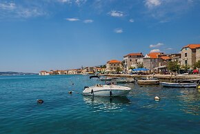 A1 - Spacious apt on the Seafront With Terrace