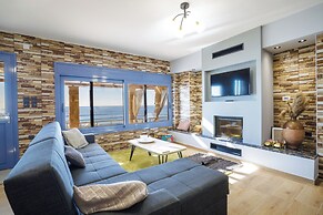 Maritinas Stone Apartment On The Beach