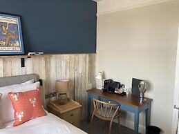 Downs Hotel