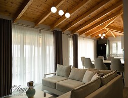 Angel Saranda Palace