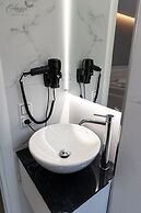 Angel Saranda Palace