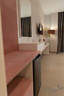 Angel Saranda Palace