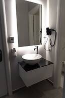 Angel Saranda Palace