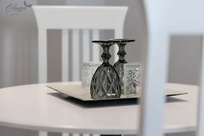 Angel Saranda Palace