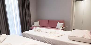 Angel Saranda Palace