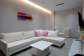 Angel Saranda Palace