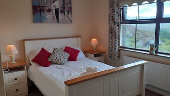 Cuckoo Tree House, Glengarriff, Beara Peninsula