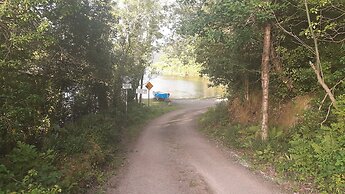 Cuckoo Tree House, Glengarriff, Beara Peninsula