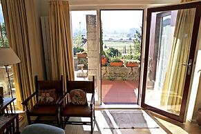 Liiiving - Countryside Pool Villa