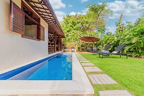 PF41 House 6 Bedrooms 300m from the Sea