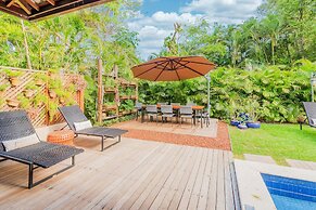 PF41 House 6 Bedrooms 300m from the Sea