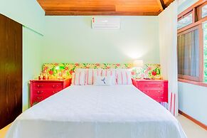 PF41 House 6 Bedrooms 300m from the Sea