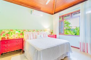 PF41 House 6 Bedrooms 300m from the Sea