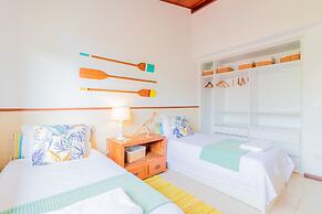 PF41 House 6 Bedrooms 300m from the Sea