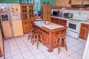 Gardens House, Airport Juan Santamaría, Alajuela, San Jose