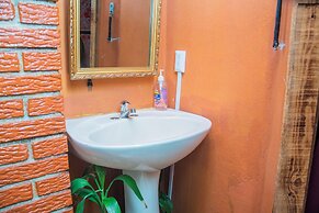 Gardens House, Airport Juan Santamaría, Alajuela, San Jose