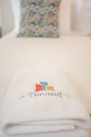 Liiiving - Downtown Balcony Studio