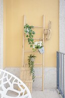 Liiiving - Downtown Balcony Studio