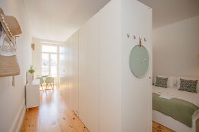 Liiiving - Downtown Balcony Studio