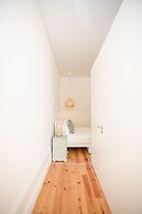 Liiiving - Downtown Balcony Studio