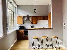 City Center Apartment in Edinburgh