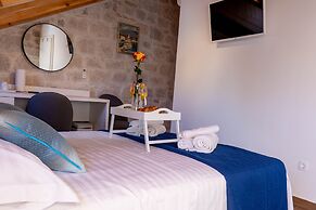 Luxury Rooms Rustic Chic