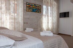 Luxury Rooms Rustic Chic