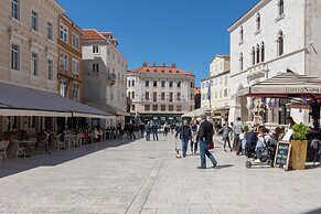 Luxury Rooms Rustic Chic