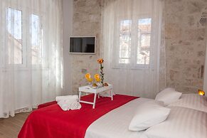 Luxury Rooms Rustic Chic