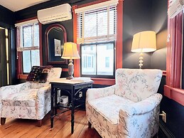 Four Columns Inn