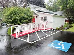 Four Columns Inn