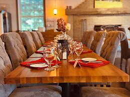 Four Columns Inn