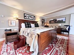 Four Columns Inn