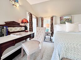 Four Columns Inn