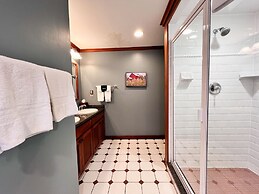Four Columns Inn