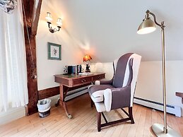 Four Columns Inn
