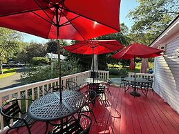 Four Columns Inn